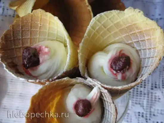 Рожки вафельные на сметане (для электровафельницы и плиты)