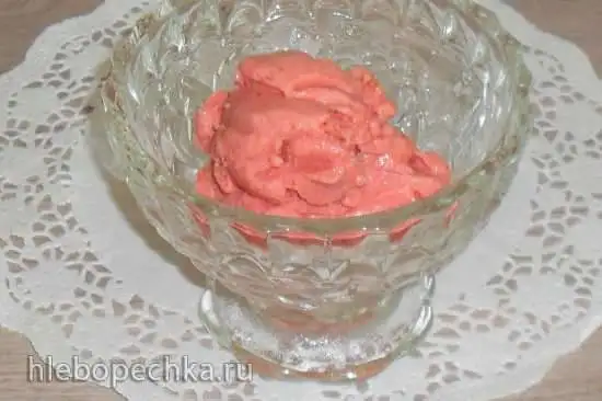 Лёгкое ягодное мороженое