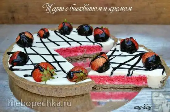 Тарт с бисквитом и кремом