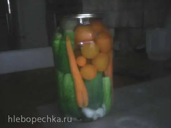 Помидорки с луком и морковью