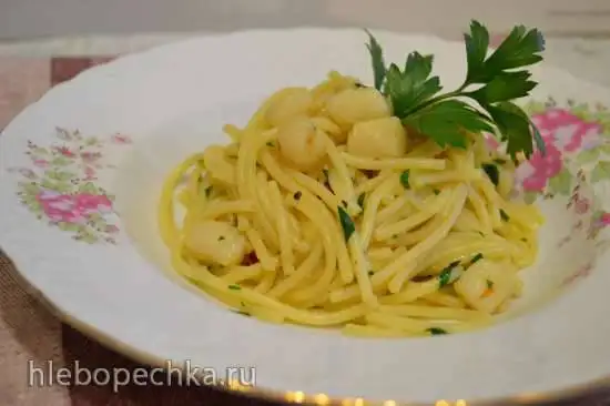 Паста-спагетти с морскими гребешками