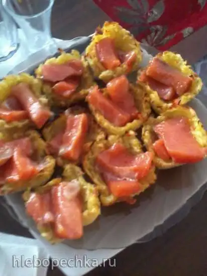 Картофельные тарталетки с грибной и рыбной начинкой