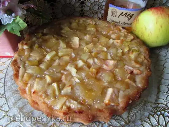 Сочный пирог «Медовые яблоки»