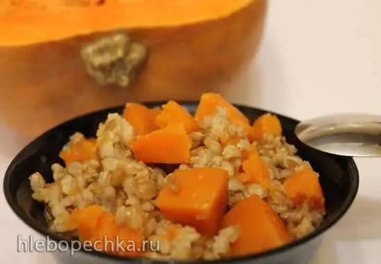 Каша из полбы с тыквой и гарам масалой, томленая в духовке