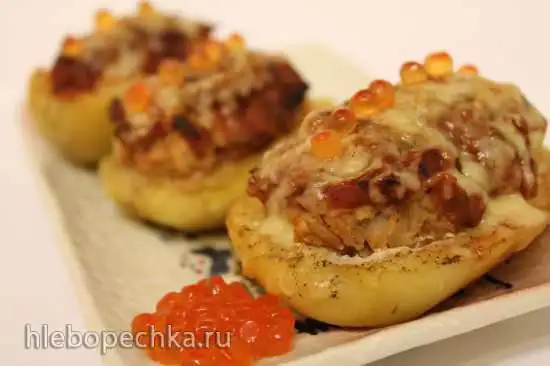 Запеченный картофель с рыбными фрикадельками