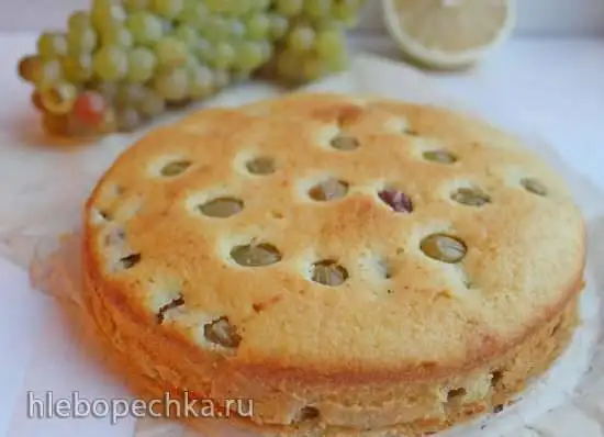 Кекс с шампанским и виноградом