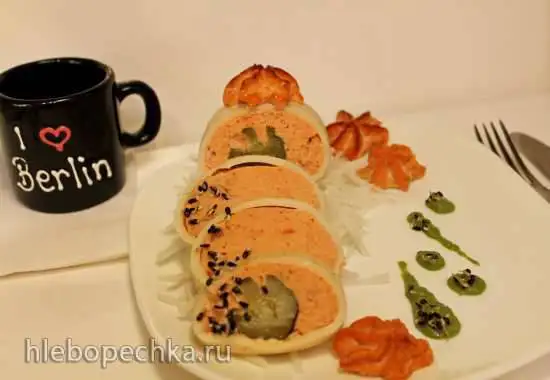 Филе кальмара с муссом из лосося