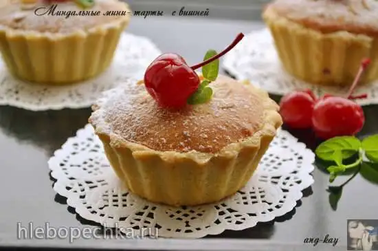 Миндальные мини-тарты с вишней (Cherry Bakewell Tart)