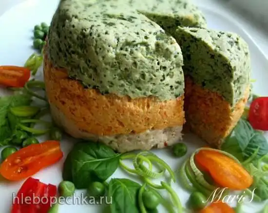 Запеканка мясная из куриного фарша с морковью и шпинатом
