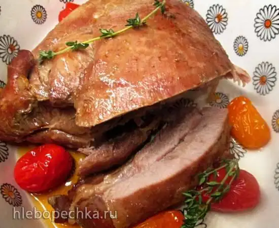 Запеченное бедро индейки с медом