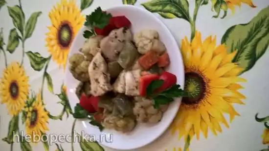 Курица в собственном соку с овощами (диетическое блюдо)