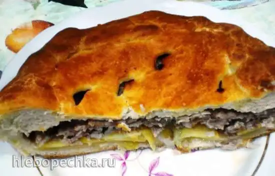 Пирог с фаршем и картофелем