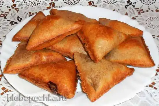 Гречневые пирожки с грушами и черносливом в приборе для мини-самсы Samboussa maker (постные)