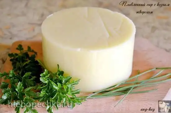 Плавленный сыр с козьим творогом в мультиварке