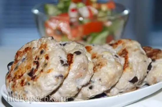 Котлеты мясные с баклажанами и сыром