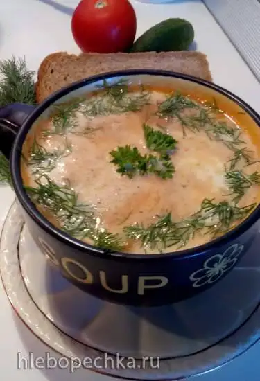 Крем-суп из кабачков, томатов с сардельками, плавленным сыром и овсянкой