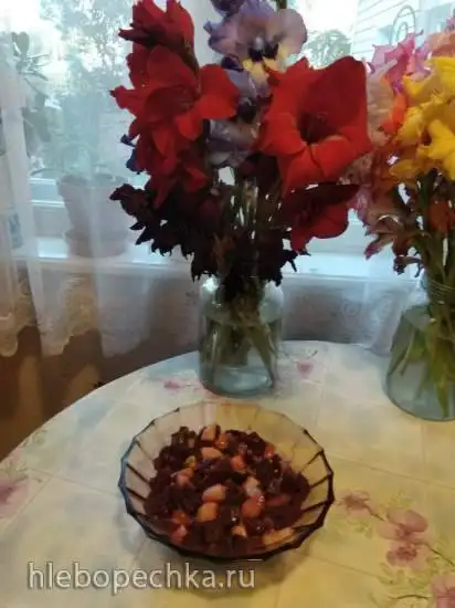 Свежий свекольный салат