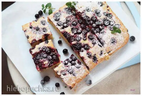 Кукурузный пирог с черникой