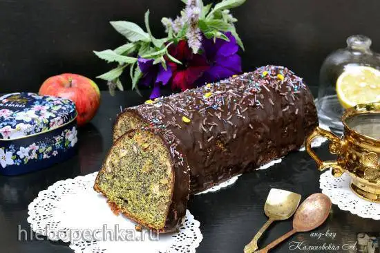 Праздничный польский маковый кекс с орехами и изюмом