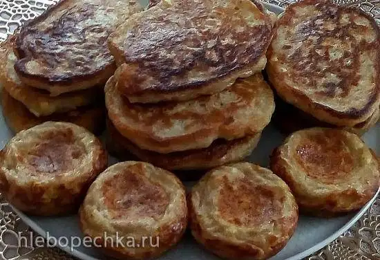 Оладьи с начинкой или ленивые «пирожки» с капустой и яйцами
