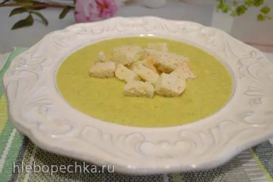 Суп-пюре овощной с персиками и кокосовым молоком (блендер-пароварка)