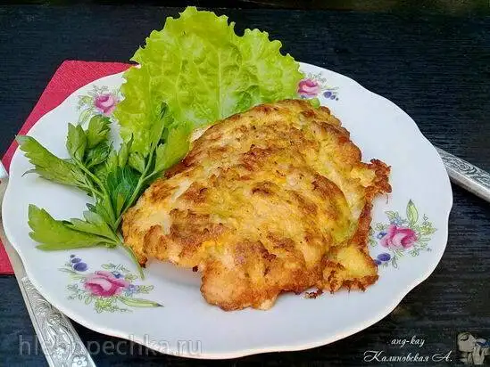 Свиная отбивная с пастой из чесночных стрелок