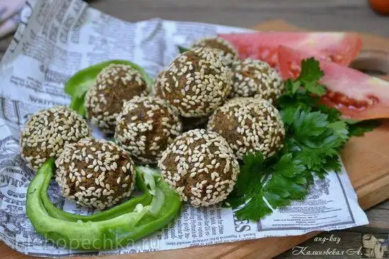 Фалафель с кунжутом