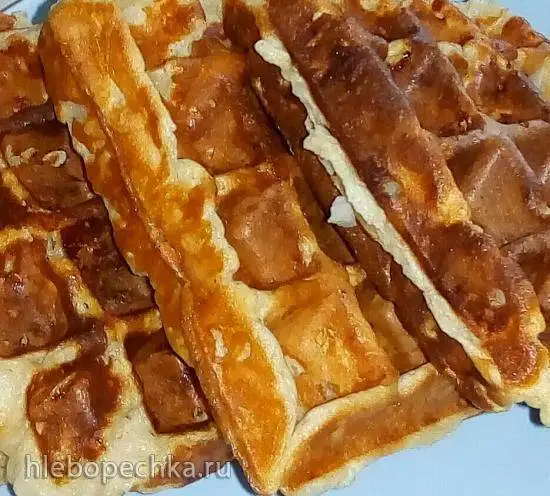 Творожные вафли с яблоками (без масла)