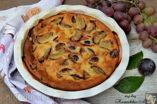 Йогуртовый пирог со сливой и кардамоном