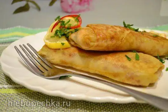 Тонкие блины с начинкой из рыбы