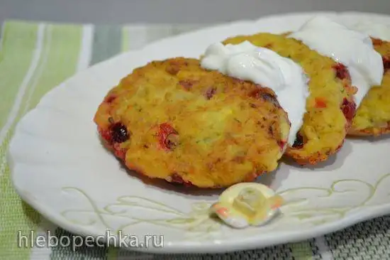 Котлеты из репы с брусникой