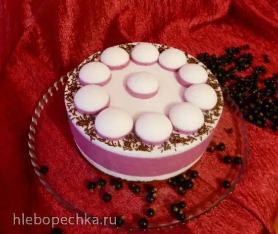 Торт муссовый с йогуртом «Черная смородинка»