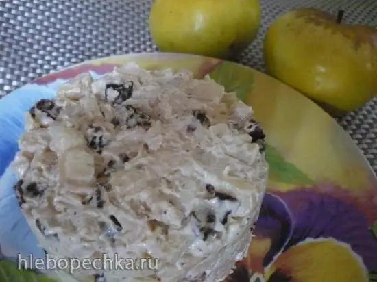 Салат из куриной грудки и яблок