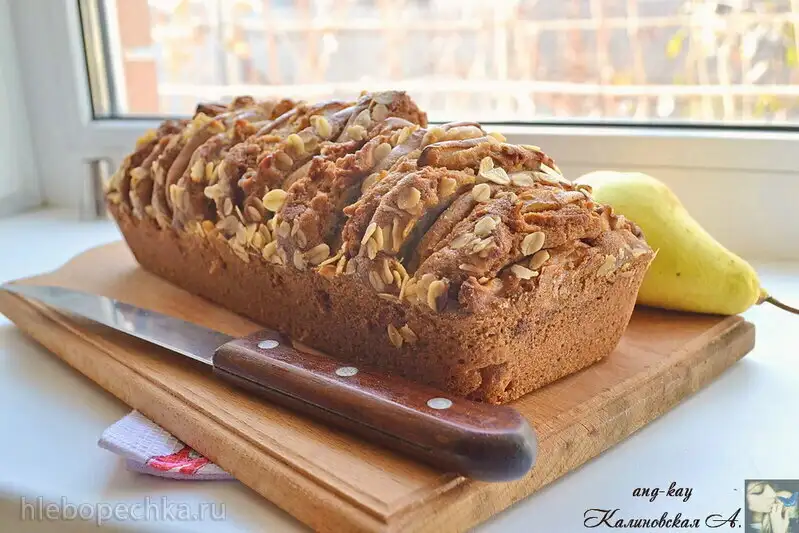 Пряный кекс с грушей