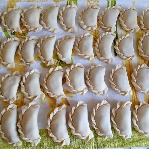 Вареники с грибами на перепелиных яйцах