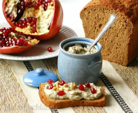 Баклажан с кунжутным урбечем