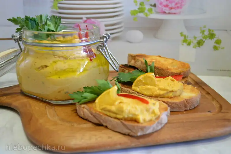 Хумус с нутом и запеченной тыквой