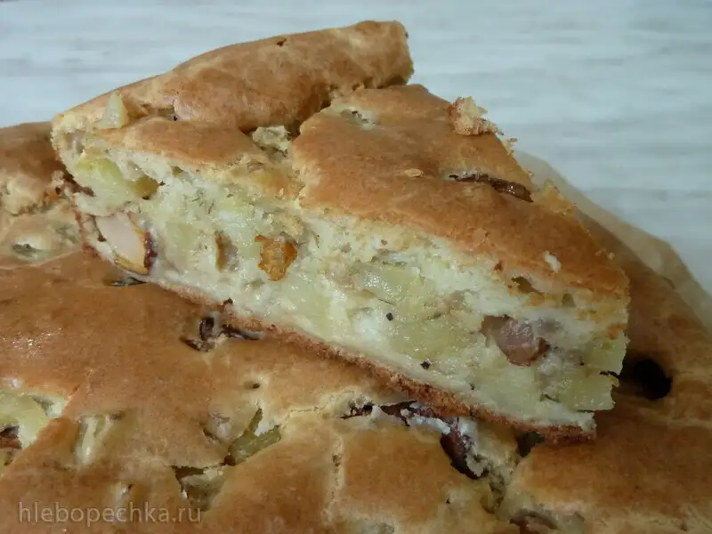 Пирог с лисичками и картошкой