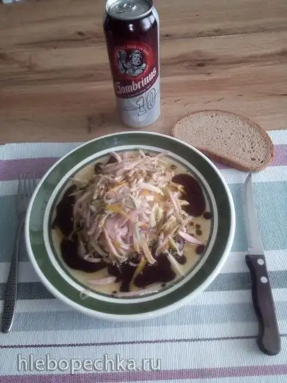 Швейцарский колбасный салат (Schweizer Wurstsalat)