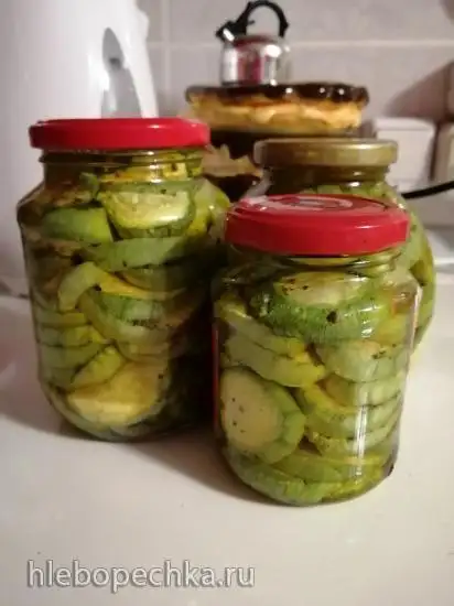 Вяленые кабачки в чесночном масле
