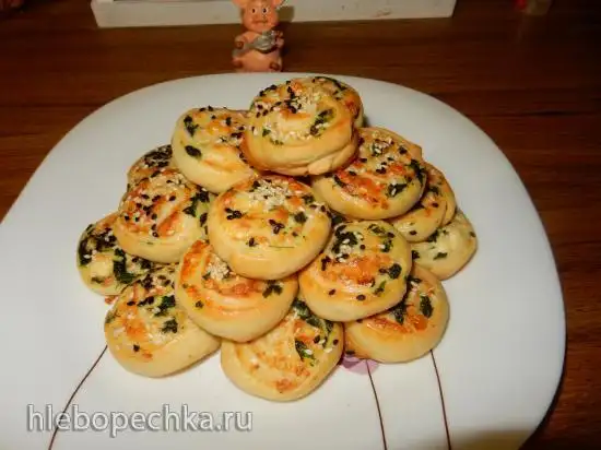 Булочки слоеные с шпинатом и сыром