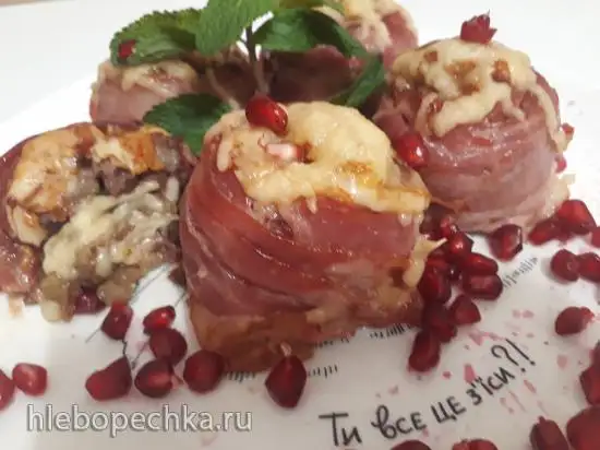 Фарш в беконе с начинкой
