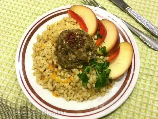 Тефтели с восточной ноткой с булгуром из разряда два в одном (Ninja Foody или скороварка)