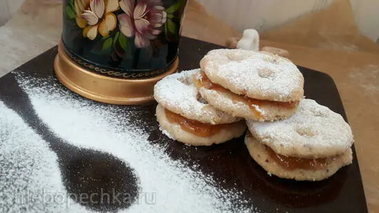 Печенье Ишль с толчённым миндалём