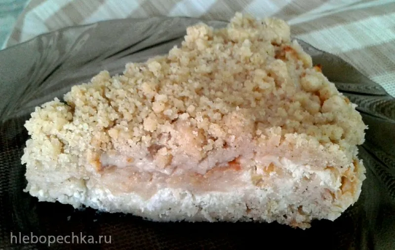 Насыпной пирог с творогом и яблоками
