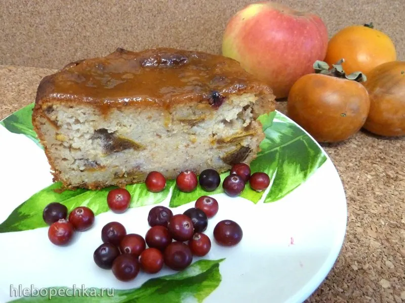 Манник с хурмой, яблоком и клюквой
