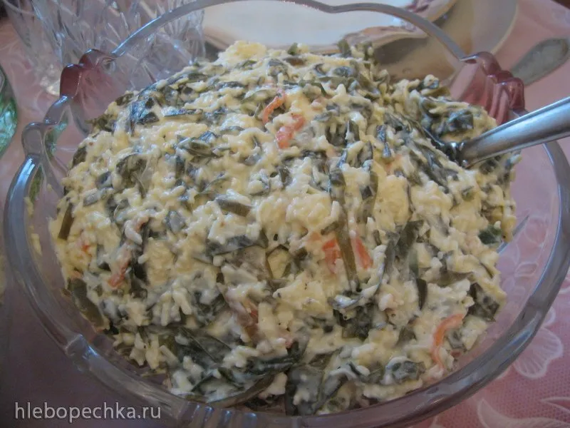 Салат с морской капустой, яйцом и плавленным сыром
