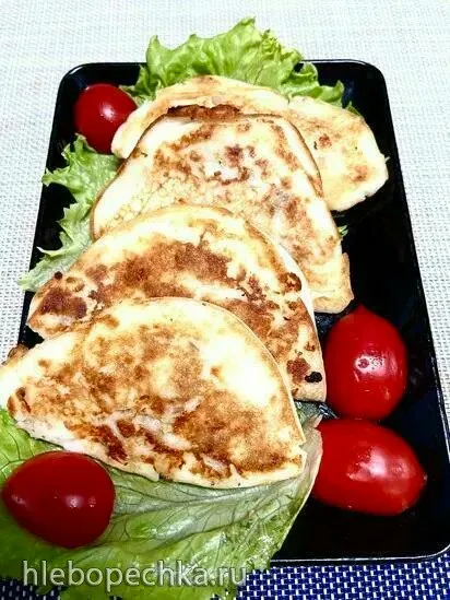 Простые, сытные и вкусные рисоблинчики на твороге с мясной начинкой