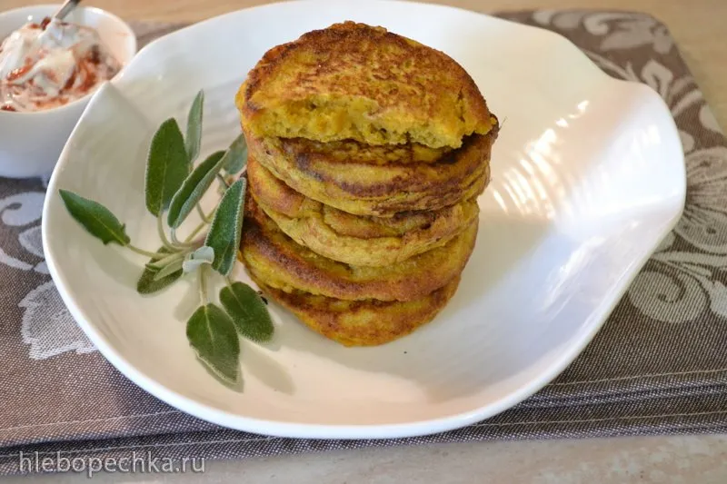 Плюшки морковные на сковороде
