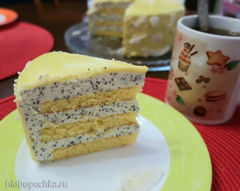 Торт с лимонным бисквитом и маковым муссом